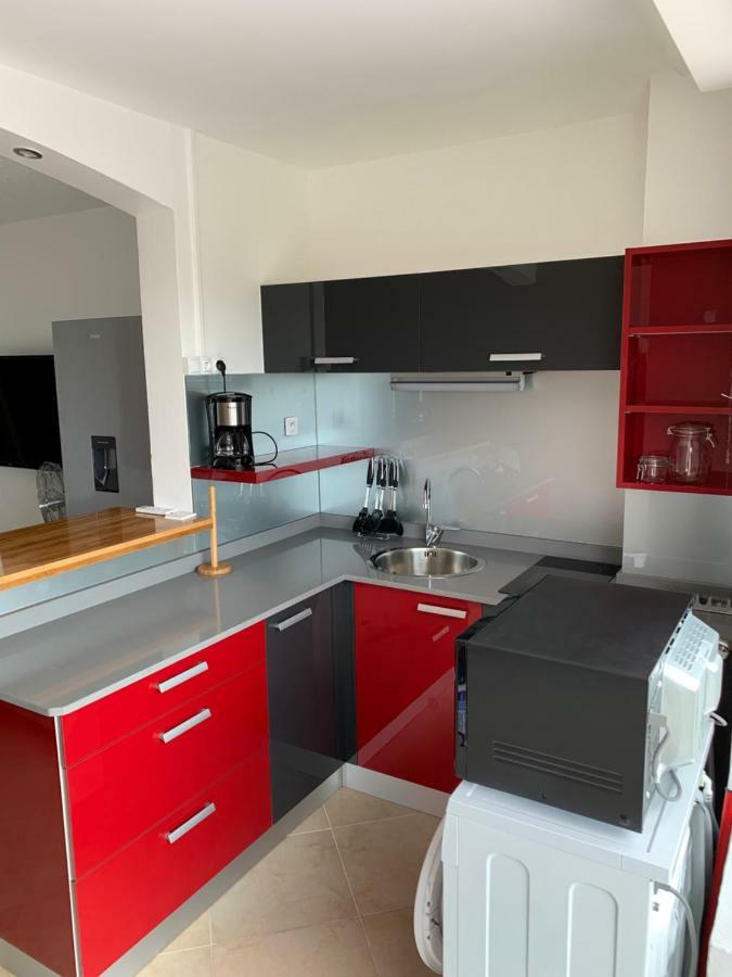 Studio Ds Residence Securisee Avec Vue & Acces A La Mer . Льо Мул Екстериор снимка